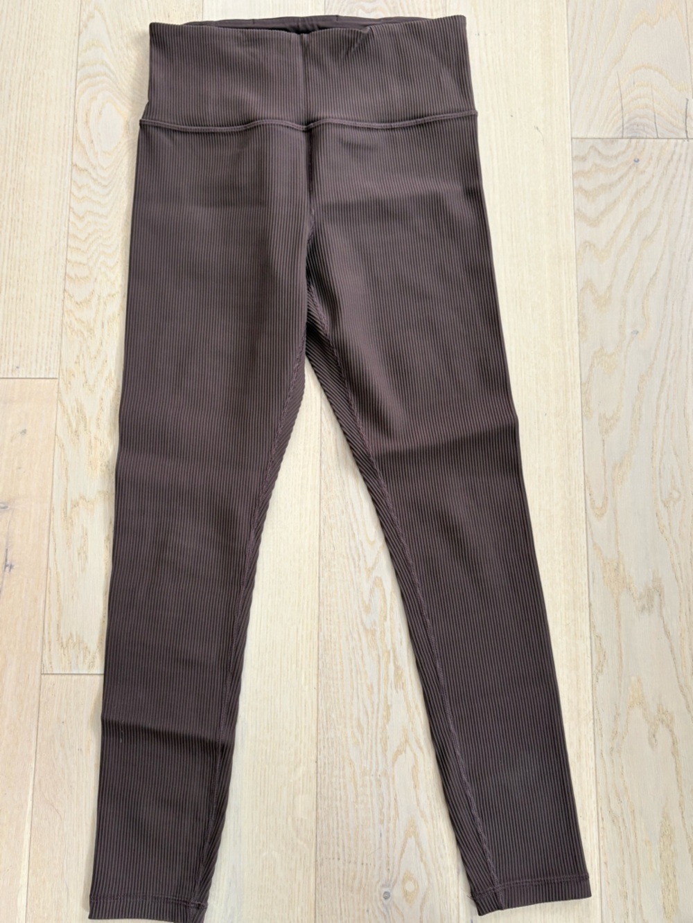 Athleta size medium brown ribbed legging